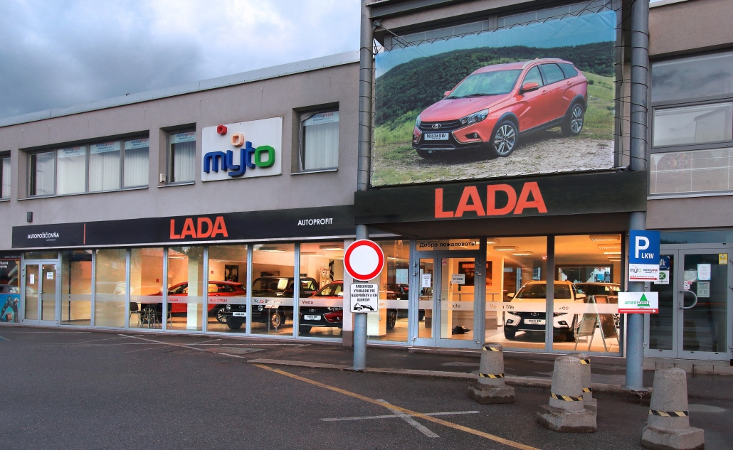 Lada salon denov